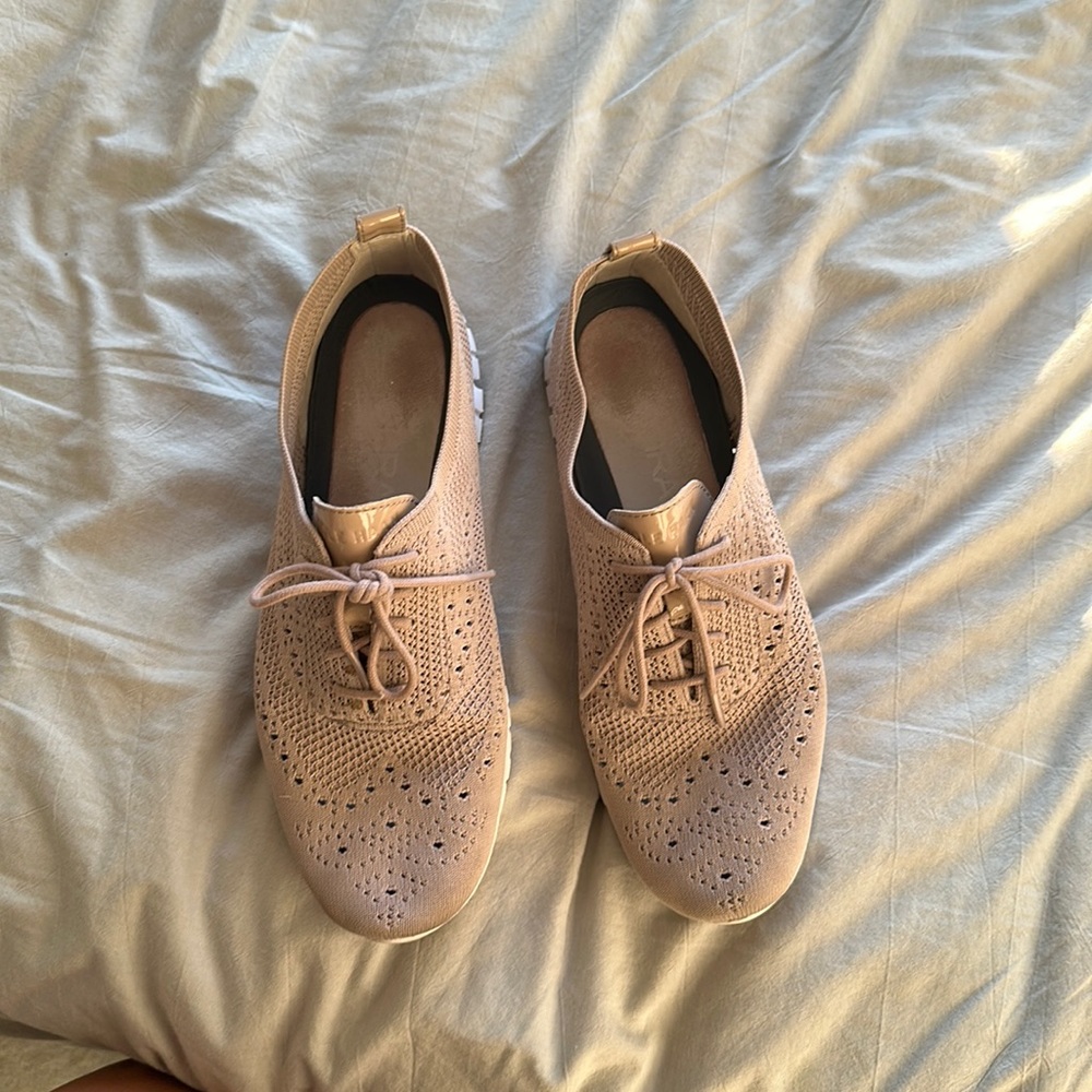 Cole Haan women’s work sneaker Oxford size 11